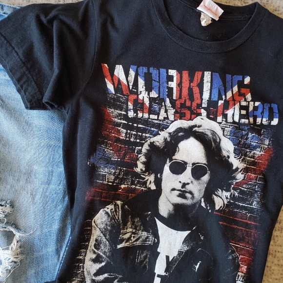 🎉3/$39 John Lennon Working Class Hero Tee - Picture 9 of 9